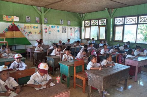 Curhat Guru di Pulau Medang, Kawasan Terpencil di Sumbawa, Tak Ada Internet hingga Kelas Bocor
