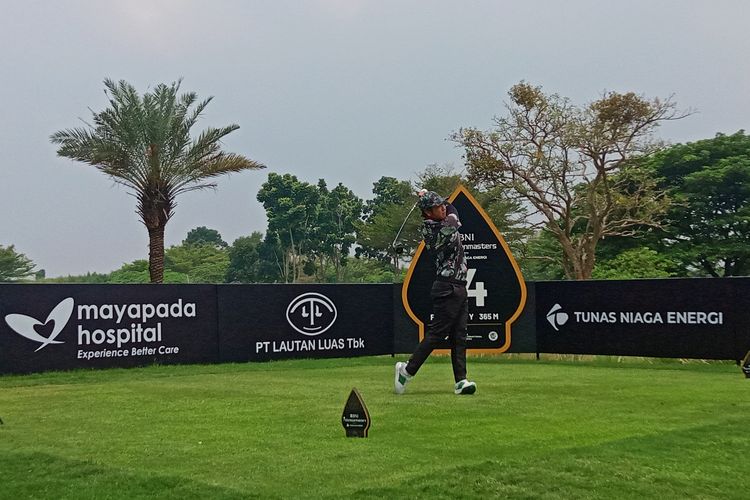 Salah satu golfer asal Indonesia bernama Jonathan Wijono (Jowi) saat tampil di turnamen golf Indonesian Masters 2023.