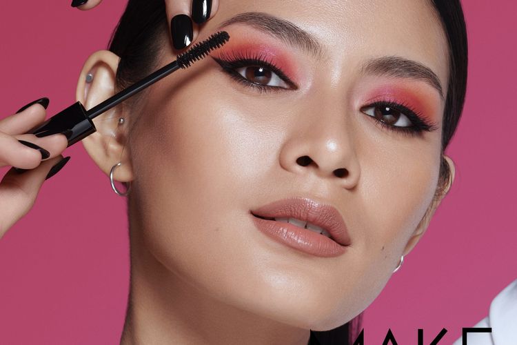 Produk terbaru Make Over Lash Impulse Waterproof Mascara untuk rias mata lebih bervolume