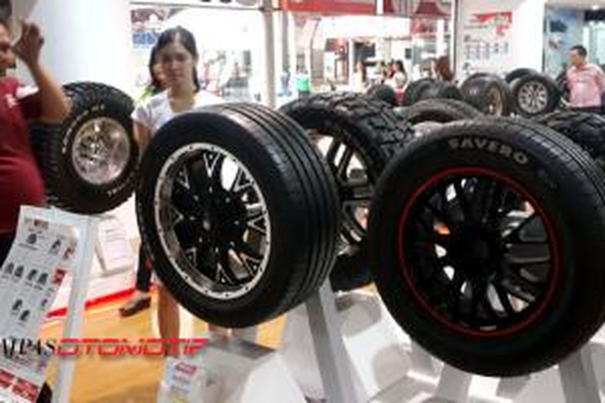 Ban-ban GT Radial yang dipajang di IIMS 2015.