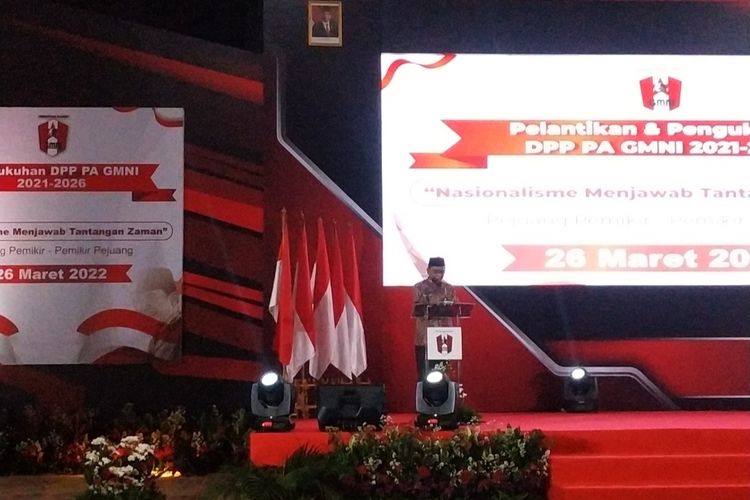 Menteri Koordinator Bidang Politik, Hukum Menko Polhukam Mahfud MD saat mengisi sambutan pada pengukuhan DPP PA GMNI 2021-2026 di Hotel Sultan, Jakarta, Sabtu (26/3/2022).
