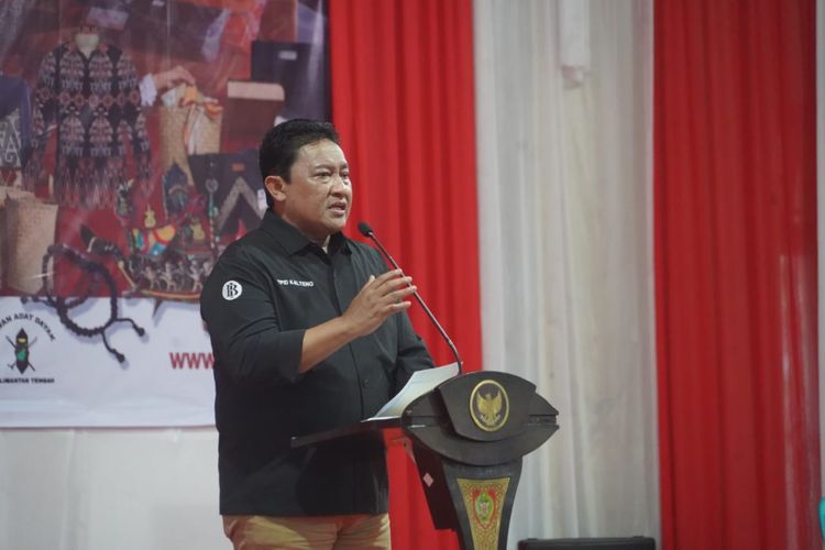 Wagub Kalteng H. Edy Pratowo secara resmi membuka Jambore UMKM (Usaha Mikro Kecil Menengah) Wilayah Timur Prov. Kalteng Tahun 2023.