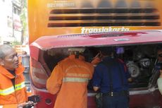 Polisi: Bus Transjakarta Diduga Terbakar karena Mesin AC