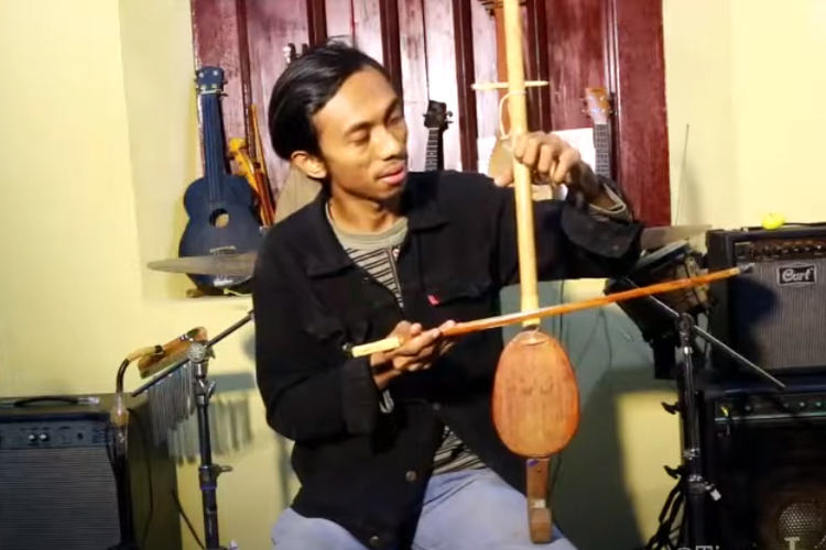 [Tangkapan Layar] alat musik Arababu, khas Maluku