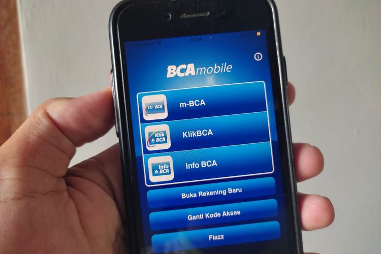 Ada 3 cara tarik tunai tanpa kartu ATM BCA, pertama dengan MyBCA, kedua melalui BCA Mobile, dan terakhir dengan internet banking.