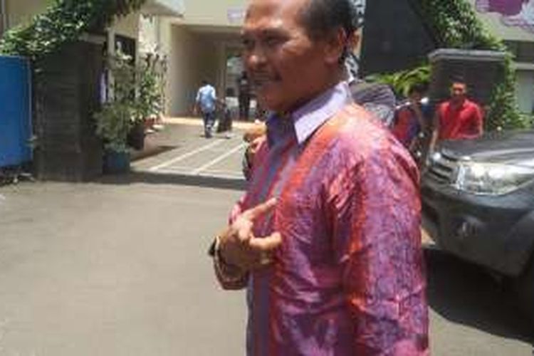 Tokoh masyarakat Kalijodo, Daeng Azis saat mendatangi Kantor Komisi Nasional Hak Asasi Manusia, Jakarta Pusat pada Senin (15/2/2016).