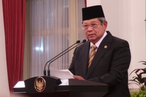 Presiden Lantik Hakim Konstitusi M Alim