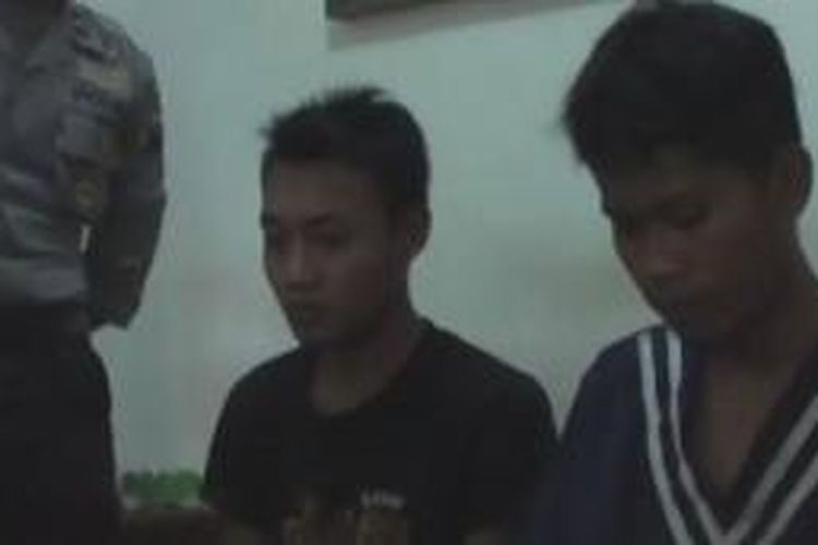 Kedua pelaku pencabulan diamankan di Polres Wonogiri, Jawa Tengah.