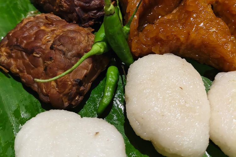 Jadah Tempe Mbah Carik, Kuliner Favorit Sultan yang Kini Beradaptasi dengan QRIS