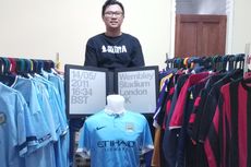 Kolektor Jersey Tanah Air Bikin Legenda Man City Terbingung-bingung