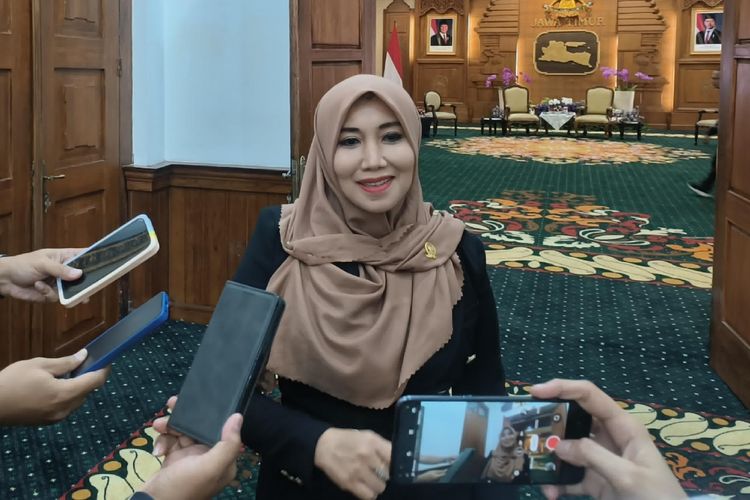 Solar Langka di Jatim hingga Truk Mengular, Anggota DPD RI Ning Lia Minta Kebijakan Kuota Dievaluasi