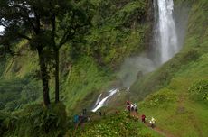 10 Tempat Wisata Viral Sepanjang 2023, Curug hingga Jembatan Kaca