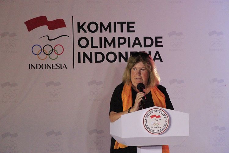 Sekretaris Jenderal (Sekjen) ANOC, Gunilla Lindberg, saat berbicara dalam sesi konferensi pers terkait persiapan Indonesia menjadi tuan rumah World Beach Games 2023 di kantor NOC Indonesia, Senayan, Jakarta, pada Rabu (12/7/2022) malam WIB.
