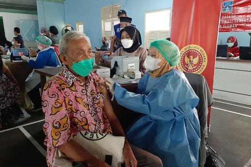 Sleman Kick Off Booster Vaksin untuk Lansia, Jumlah Pendaftar Melebihi Target Sasaran