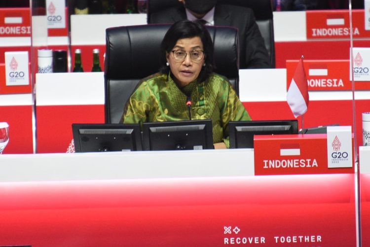 Menkeu Sri Mulyani saat pPertemuan pertama Menteri Keuangan dan Gubernur Bank Sentral (1st FMCBG Meetings) dalam presidensi G20 Indonesia di JCC Senayan, Jakarta, Kamis (17/2/2022).