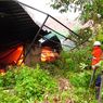 Kebakaran Gudang Pakan Ternak di Lumajang Dipadamkan, Seorang Petugas Cedera