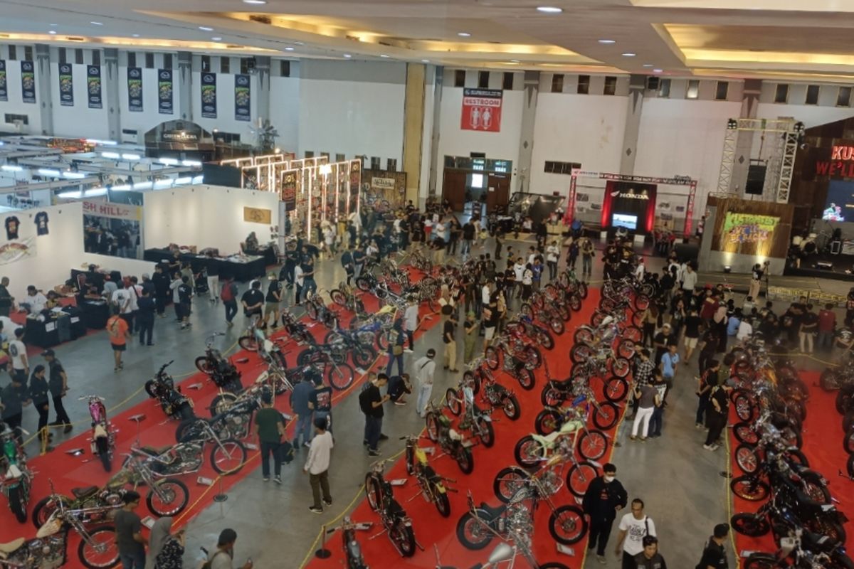 Kustomfest 2022 di Jogja Expo berlangsung meriah dan di padati ratusan pengunjung, Minggu (2/10/2022)