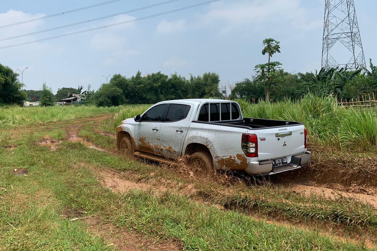 Test Drive Mitsubishi Triton