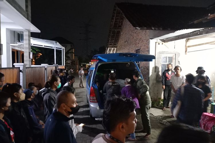 Suasana rumah duka di Nitiprayan, Tirtonirmolo, Kasihan, Bantul, Sabtu (16/7/2022)