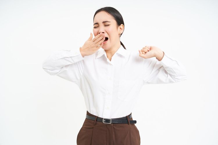 Saat hujan turun, rasa kantuk sering muncul tanpa alasan. Psikiater dr. Hilda Marsela jelaskan faktor biologis dan psikologis di balik fenomena ini.