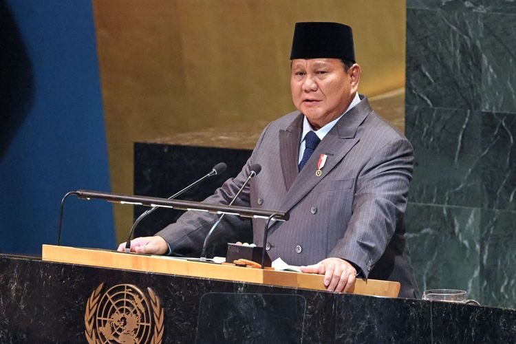 Presiden Indonesia Prabowo Subianto berbicara dalam KTT Perserikatan Bangsa-Bangsa (PBB) tentang Palestina di Markas Besar PBB di New York, Amerika Serikat, Senin (22/9/2025) waktu setempat. Prabowo  dijadwalkan bertemu Donald Trump dan pemimpin Arab-Muslim di Sidang Umum PBB, bahas masa depan Palestina.