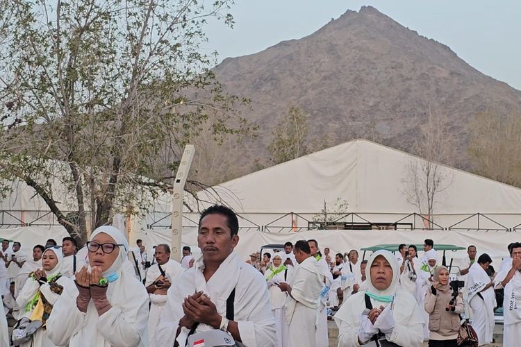 Saat Waktu Berhenti Sejenak di Arafah...