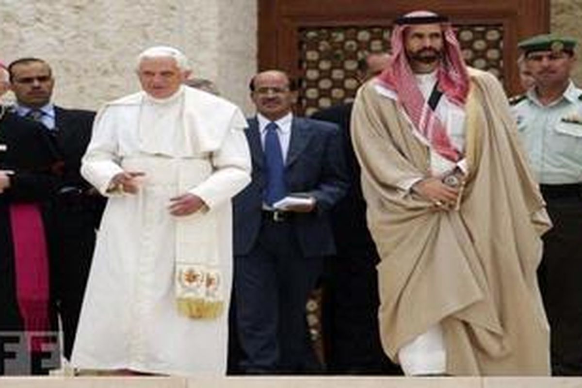 Paus Benediktus XVI saat berkunjung ke Jordania