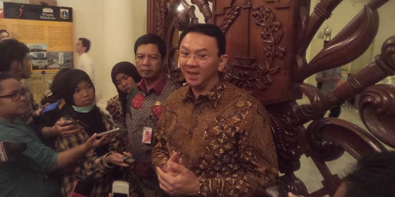 Gubernur DKI Jakarta Basuki Tjahaja Purnama dan Wali Kota Jakarta Utara Rustam Effendi di Balai Kota, Jumat (22/4/2016)