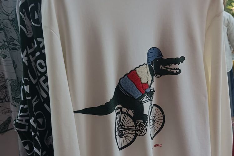 Koleksi Lacoste x Netflix di Pop up Store Senayan City