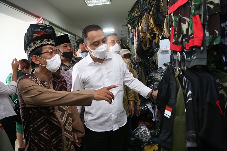 Wali Kota Surabaya Eri Cahyadi saat soft opening Pasar Turi Baru, Rabu (30/3/2022). 