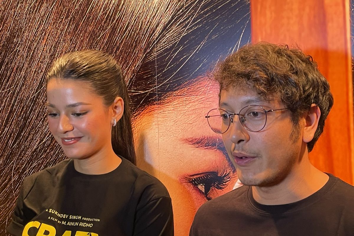 Susan Sameeh dan Dimas Anggara dalam jumpa pers film Crazy Stupid Love di XXI Plaza Senayan, kawasan Jakarta Pusat, Kamis (20/10/2022).