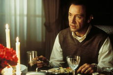 Sinopsis Film American Beauty, Kevin Spacey Alami Krisis Hidup