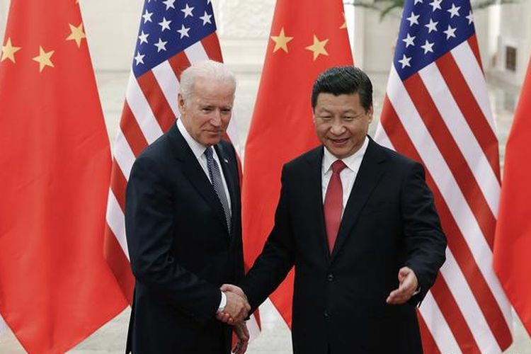 Ketika menjabat Wakil Presiden AS pada 2013, Joe Biden bertemu dengan Presiden China Xi Jinping.