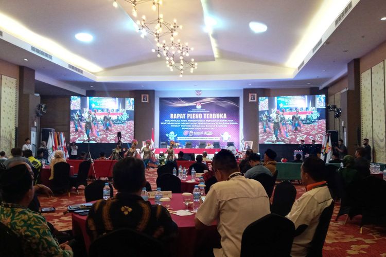 Rapat pleno KPU Kepulauan Bangka Belitung di Pangkalpinang  Jumat (8/3/2024).