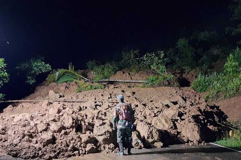 Tebing Longsor, Jalan Provinsi Penghubung Banjarnegara-Kebumen Terputus