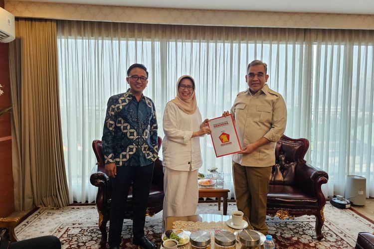 Indah Amperawati terima rekom bacabup dari Partai Gerindra, Senin (22/7/2024).