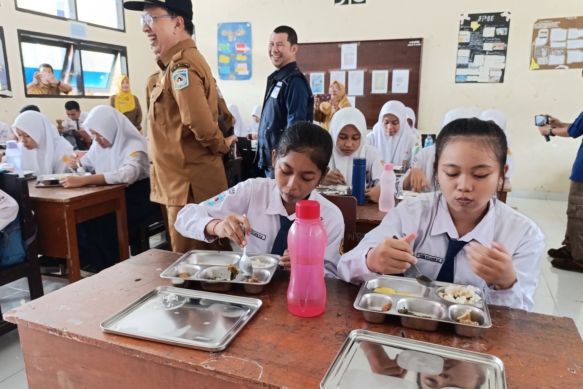 Makan Bergizi Gratis di Mataram, Siswa Minta Susu dan Menu Berganti Tiap Hari