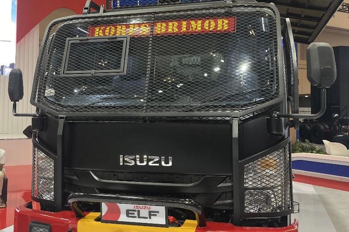 Isuzu ELF NPS 4x4 Water Treatment milik Brimob di GIIAS 2024