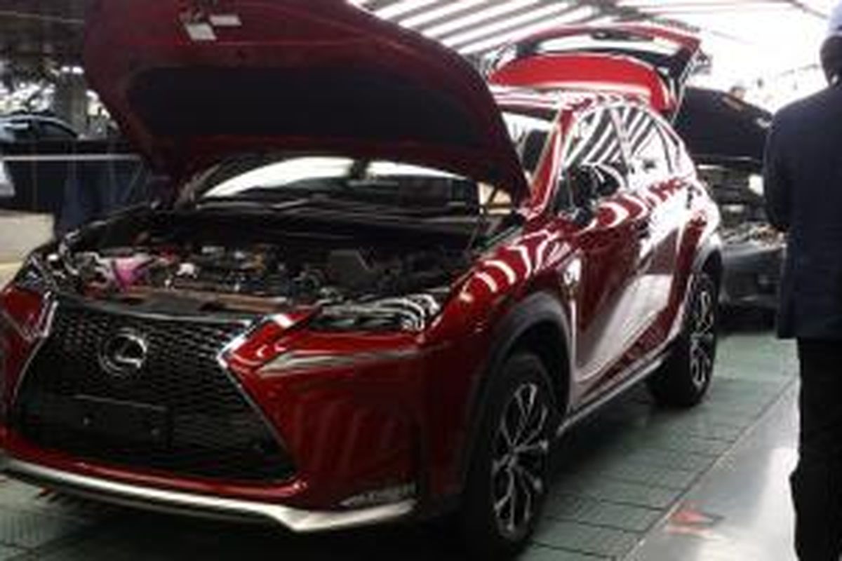 Produksi Lexus NX mulai bergulir di pabrik Miyata, Kyushu, Jepang.