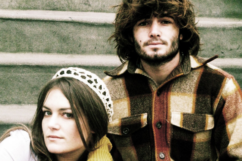 Lirik dan Chord Lagu Chateau - Angus & Julia Stone