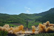 Korea Utara Diduga Tembakkan Rudal Balistik Monster dan Meledak di Angkasa