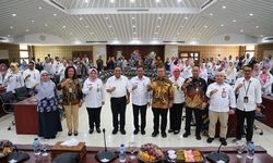 Kejar Indonesia Emas 2045, Pj Gubernur Al Muktabar Tegaskan Komitmen Pemprov Banten Atasi Stunting