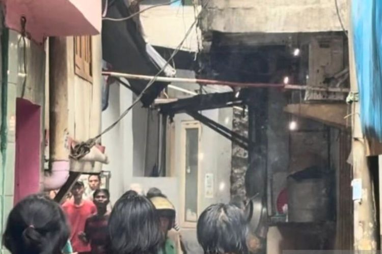 17 Rumah di Kampung Melayu Jaktim Kebakaran, Diduga akibat Korsleting