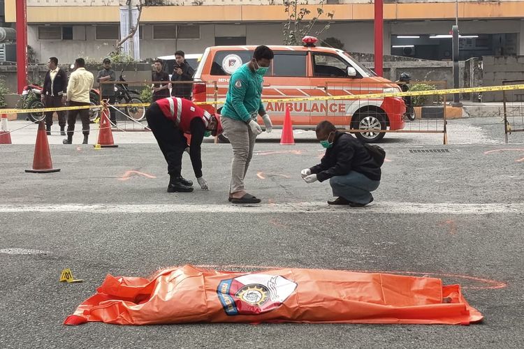 Diduga Jatuh, Seorang Guru Ditemukan Meninggal di Kawasan Apartemen Borneo Bay Balikpapan