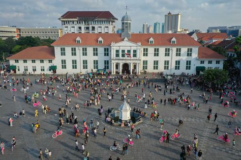 5 Spot Foto di Kawasan Kota Tua Jakarta, Ada Meriam