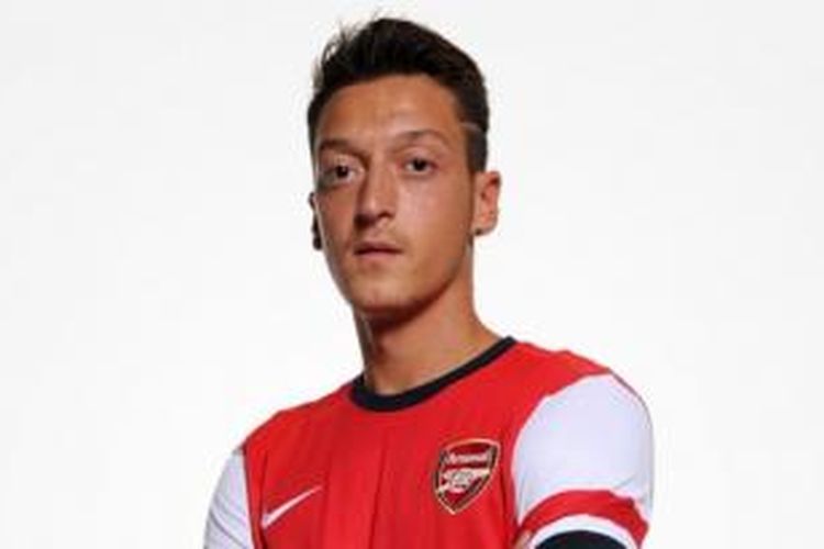 Gelandang Arsenal, Mesut Oezil. 