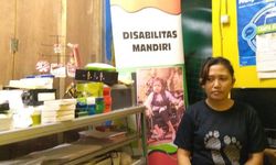 Cerita Nurseha yang Jadi Marketing Meski Miliki Keterbatasan Fisik