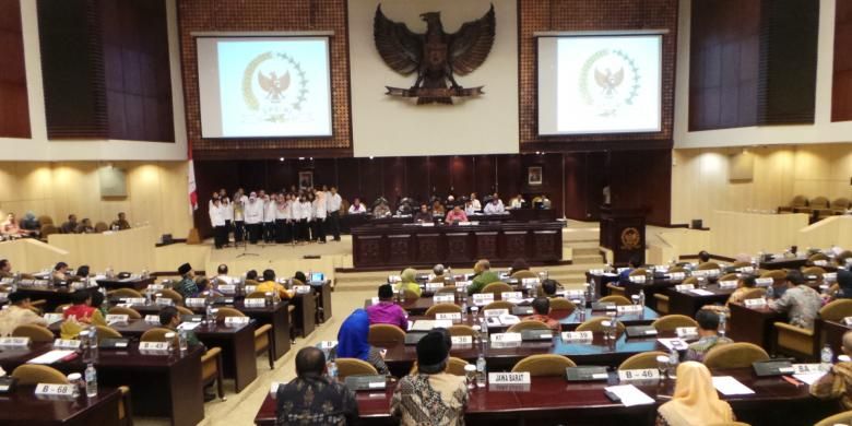 Suasana Sidang Paripurna DPD RI, Selasa (19/11/2013), di Kompleks Gedung Parlemen, Jakarta.