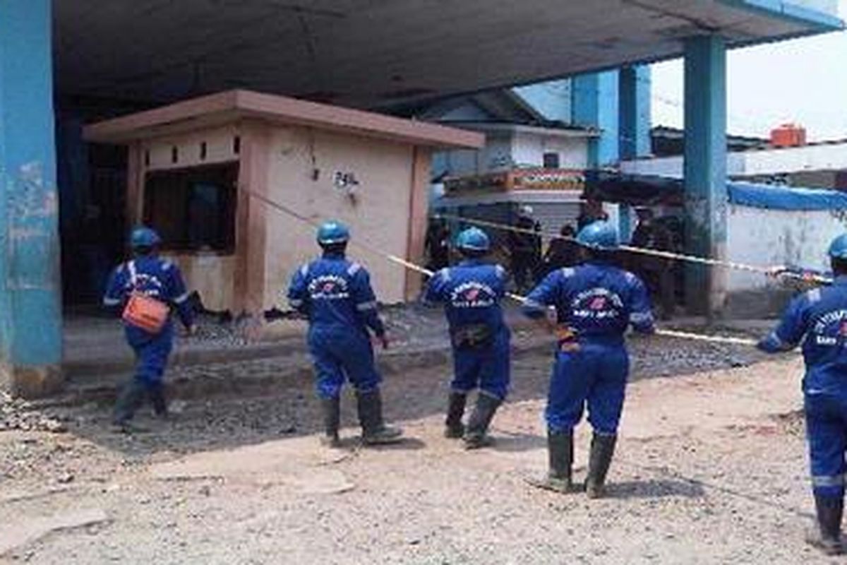 Penertiban Bangunan Liar di Sekitar Stasiun KA Depok