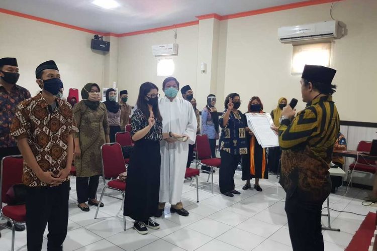 Komisioner KPU Makassar, Gunawan Mashar melantik PPK dan PPS di masa pandemi Covid-19, Senin (15/6/2020).